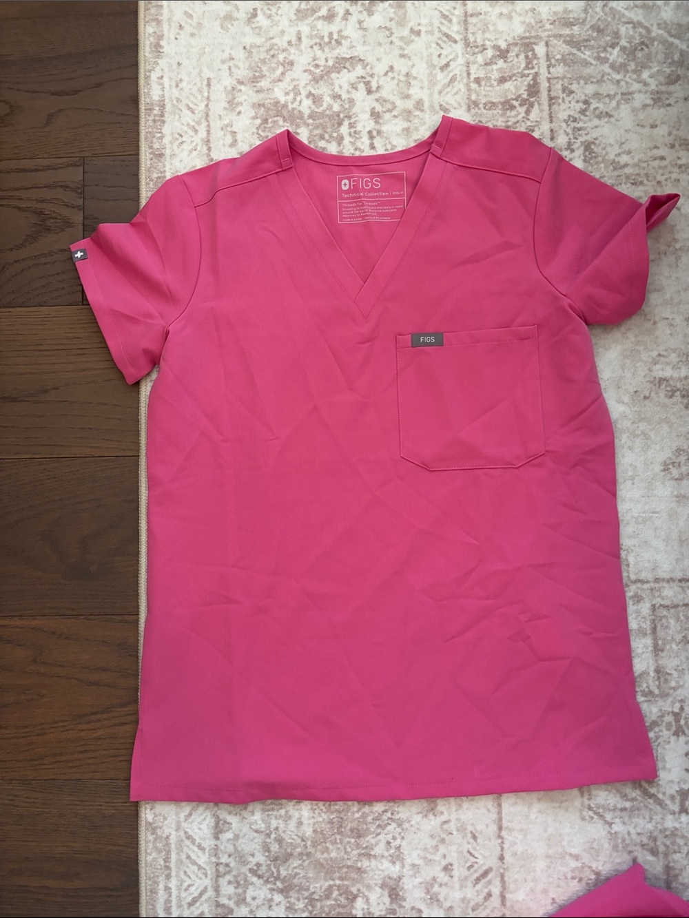 Figs Women's Hot Pink Scrub Set - Picture 3 of 3